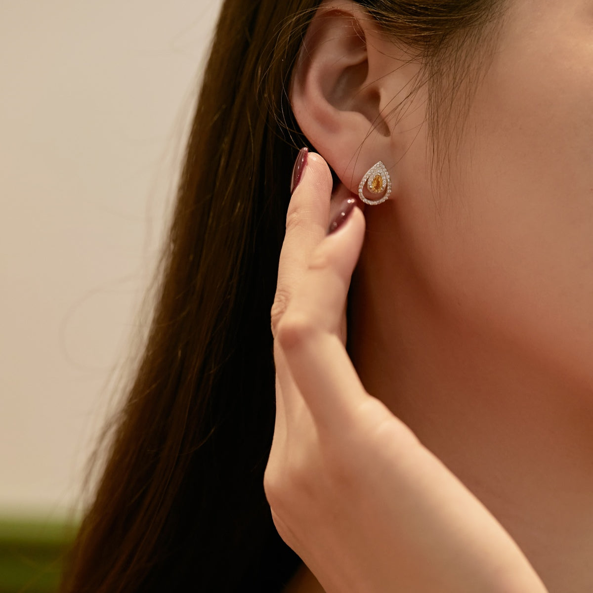 [Aurora]Sparkling Delicate Water Drop Shape Daily Earrings