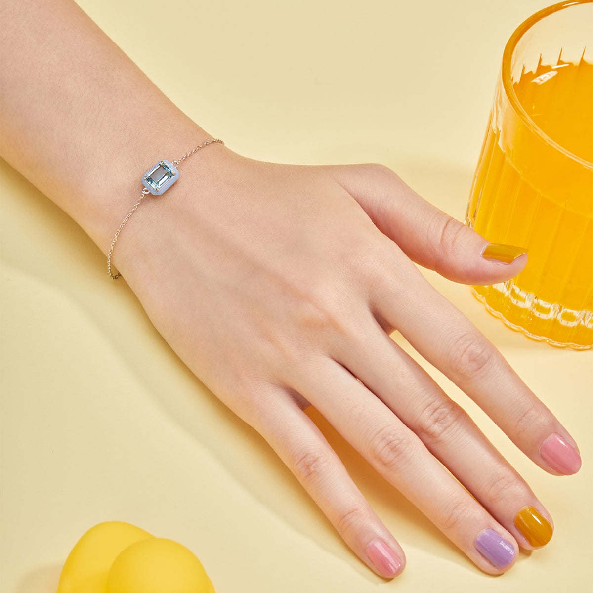 [Aurora]2.0 Carat Sparkling Colorful Emerald Cut Daily Bracelet