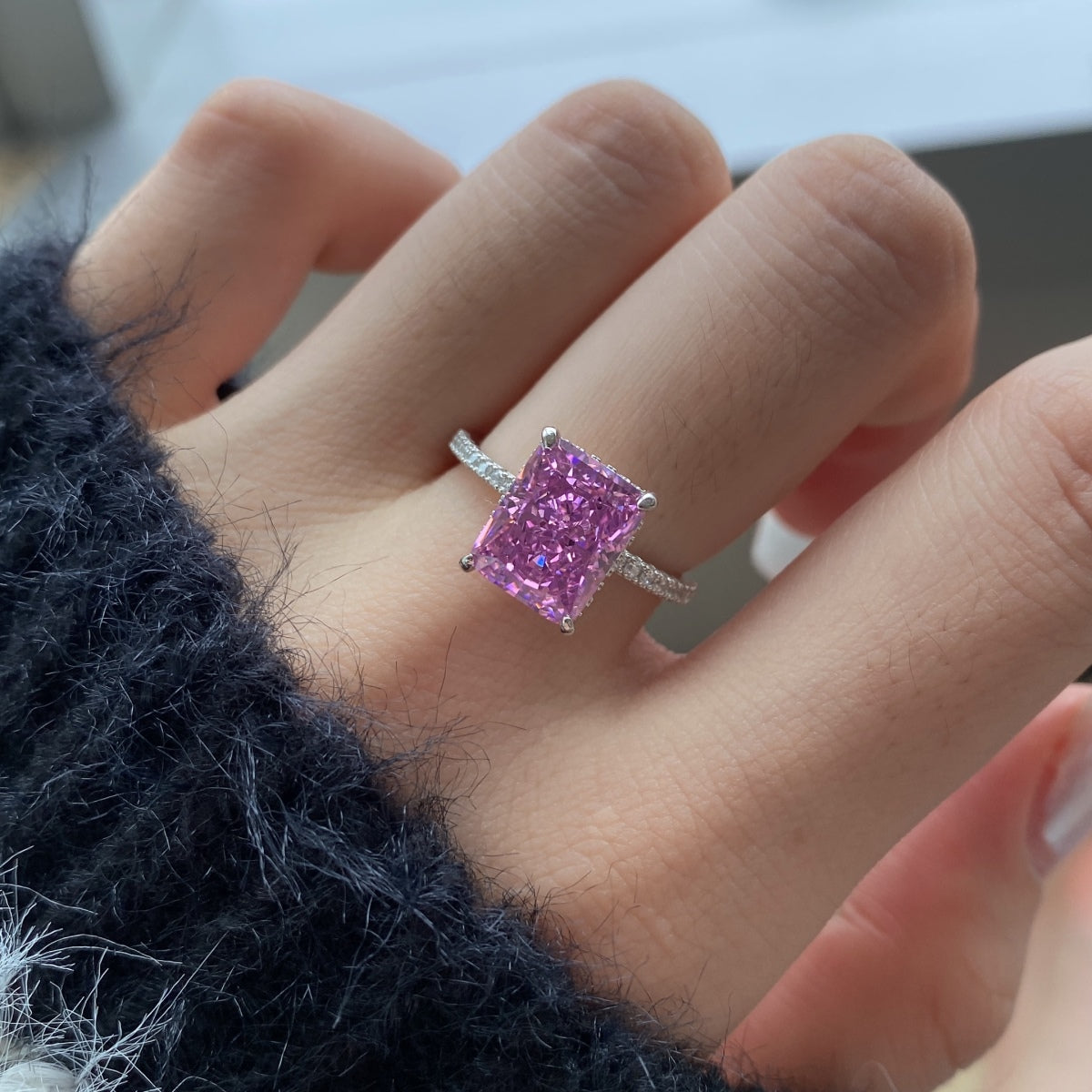 [Aurora]4.0 Carat Luxurious Engagement Ring