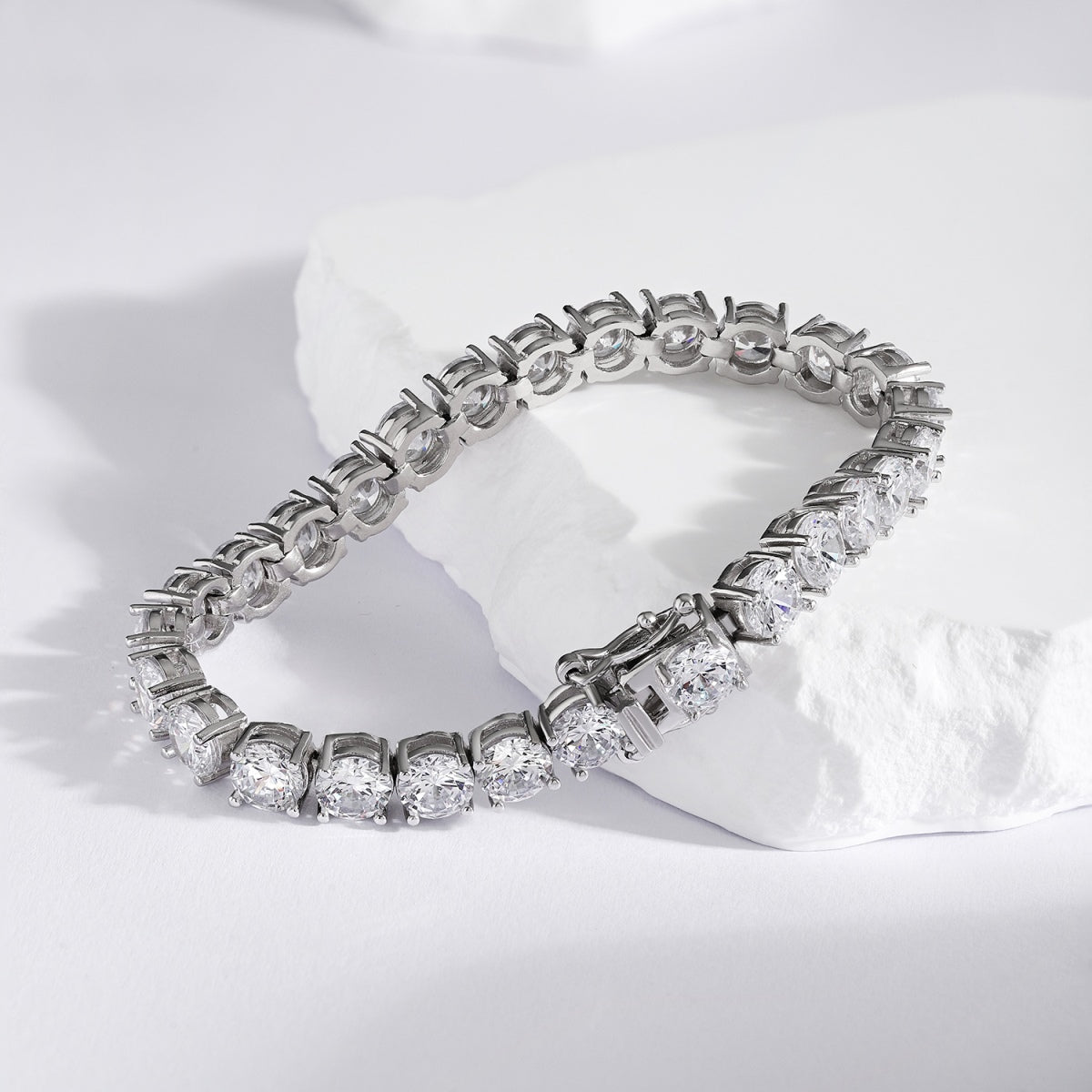 [Aurora]0.75 Carat Dazzling Round Cut Wedding Bracelet