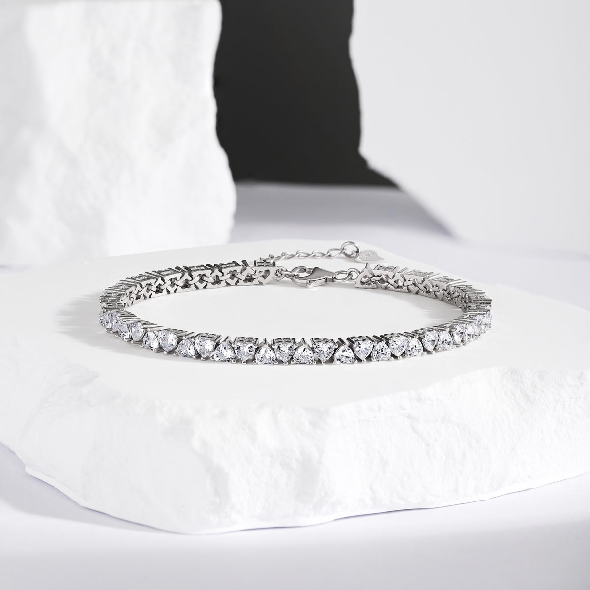 [Aurora]Dazzling Romantic Heart Shape Lover Bracelet