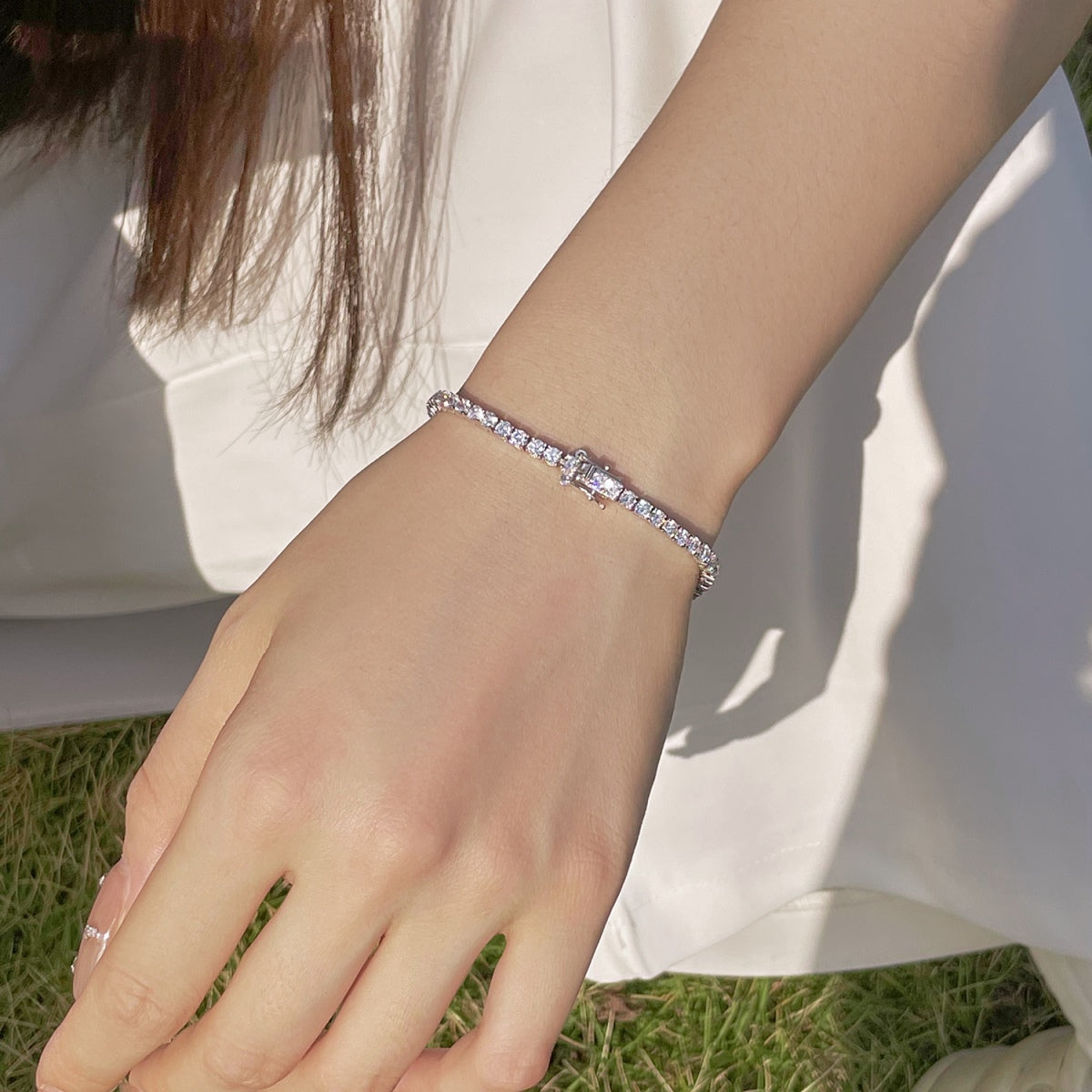 [AURORA] Strahlend buntes Party-Armband im Rundschliff