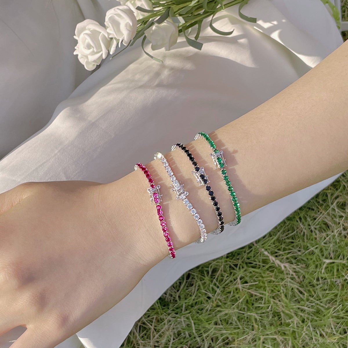 [AURORA] Strahlend buntes Party-Armband im Rundschliff