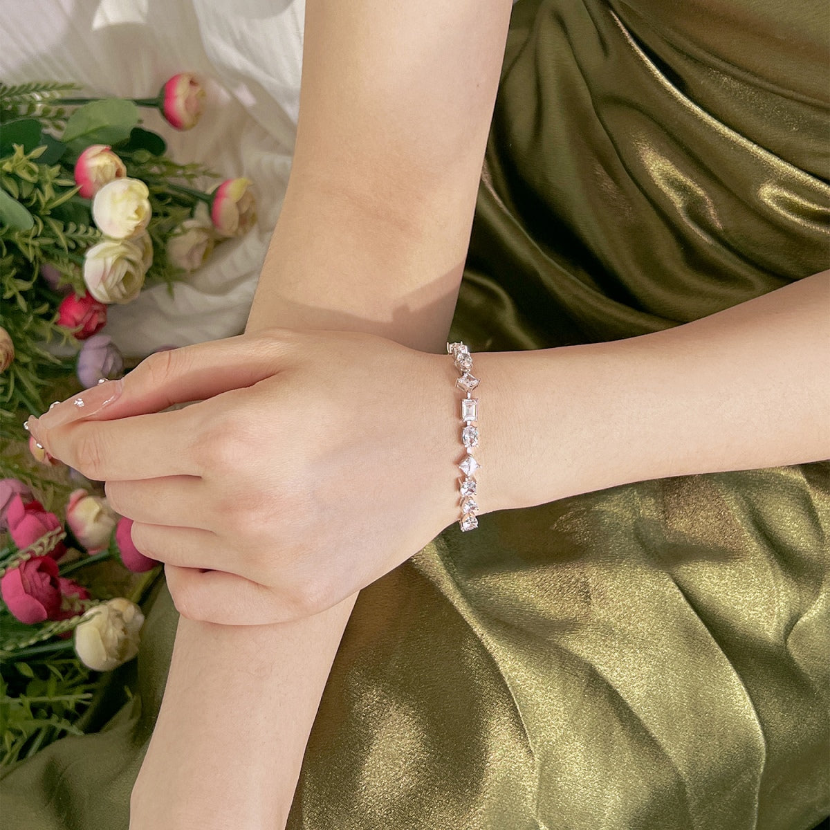 [Aurora]Unique Exquisite Multi Cut Daily Bracelet