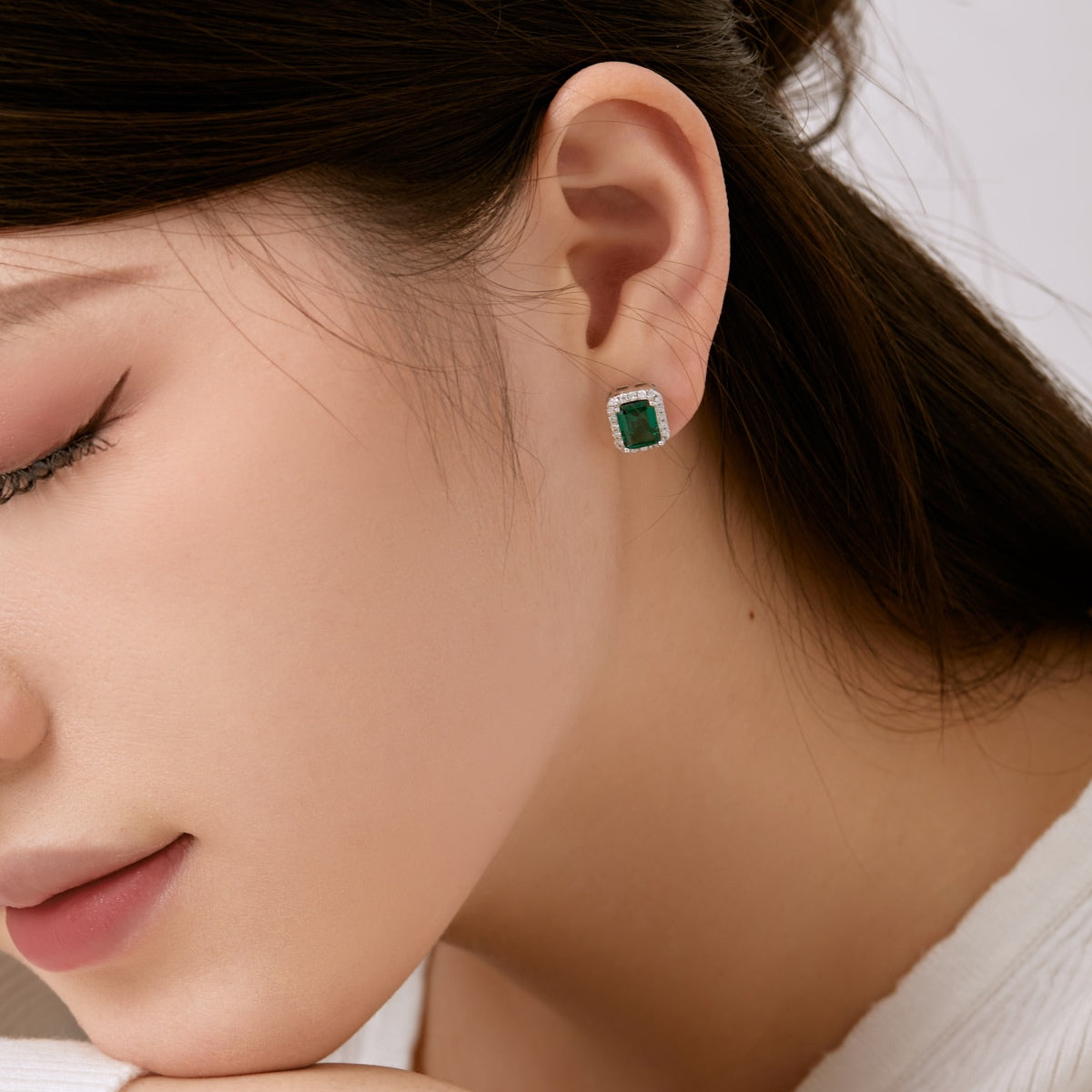 [AURORA]Luxurious Dainty Emerald Cut Banquet Earrings