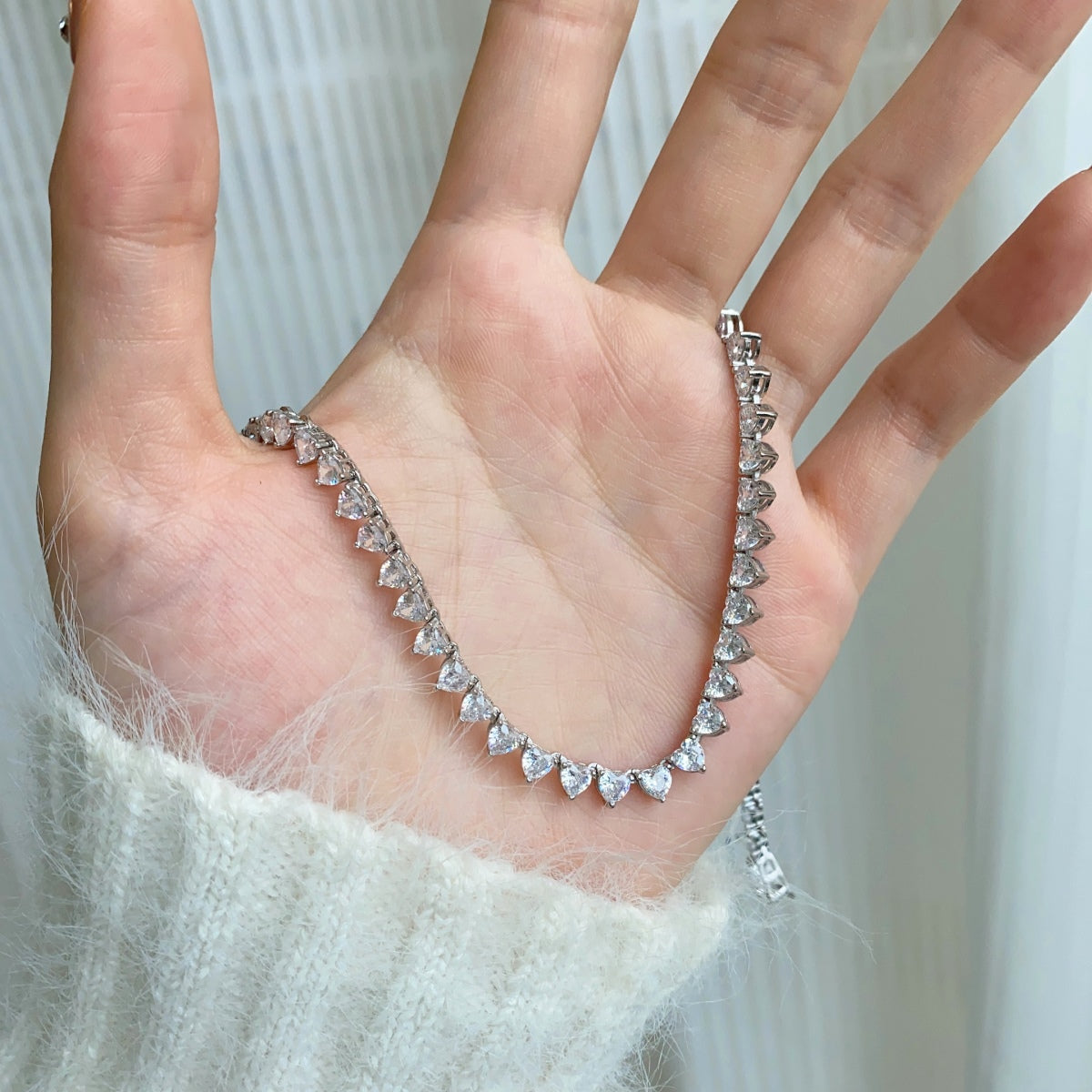 [AURORA] Verzierte Tenniskette mit Herzschliff