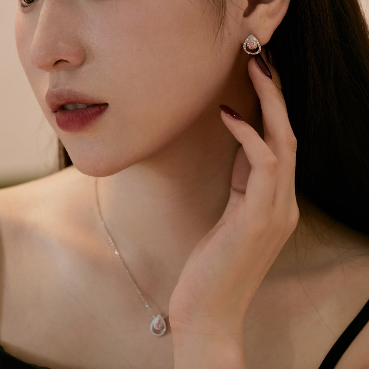 [AURORA]Sparkling Delicate Water Drop Shape Daily Earrings