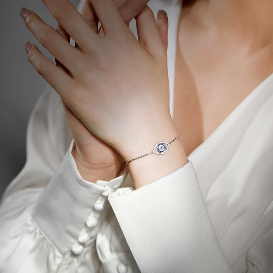 [Aurora]Dazzling Eye Shape Necklace