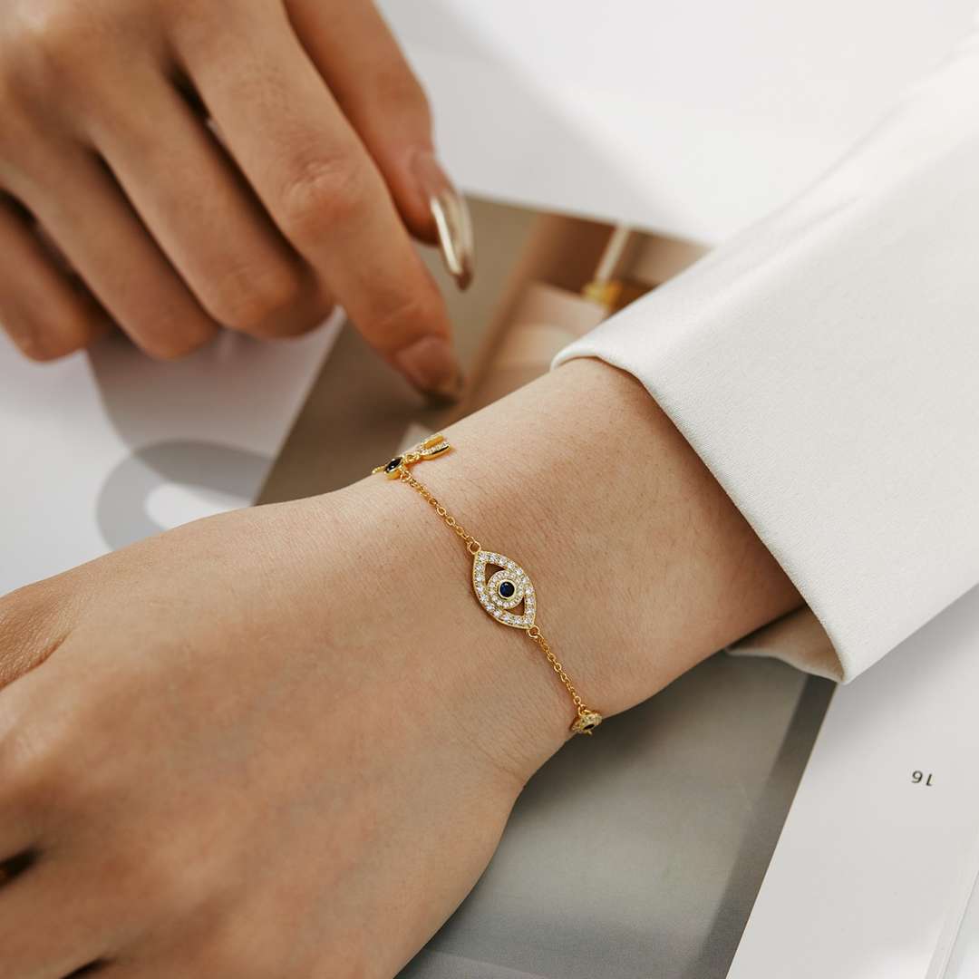 [Aurora]Dainty Eye Shape Necklace