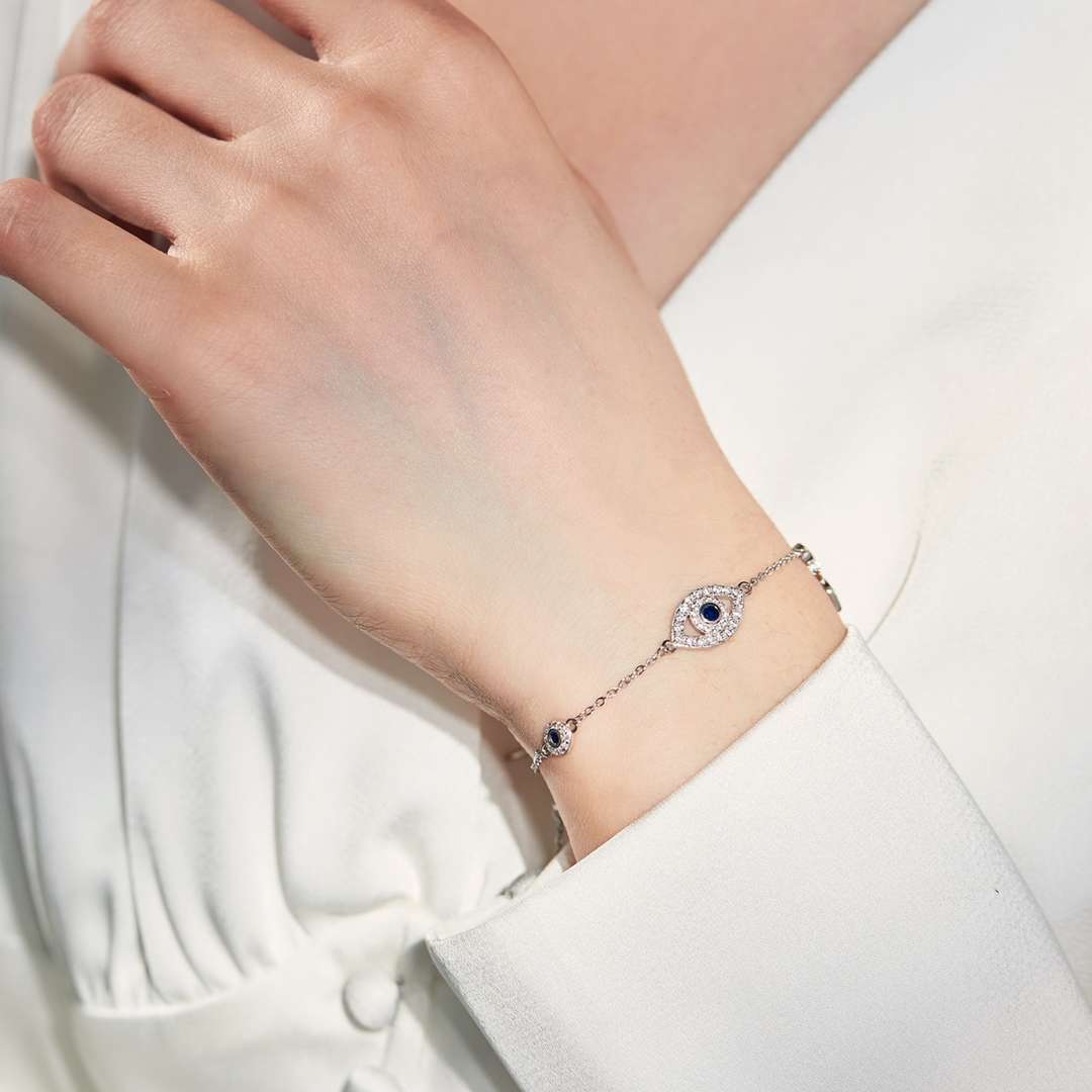 [Aurora]Dainty Eye Shape Necklace