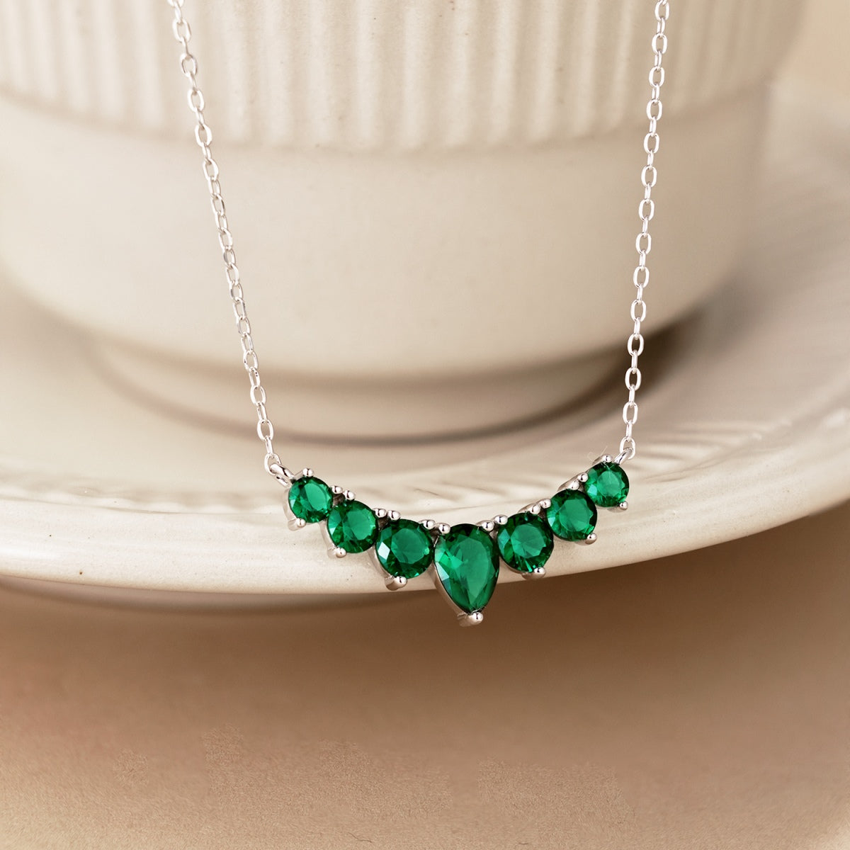 [Aurora]Dainty Colorful Heart Necklace
