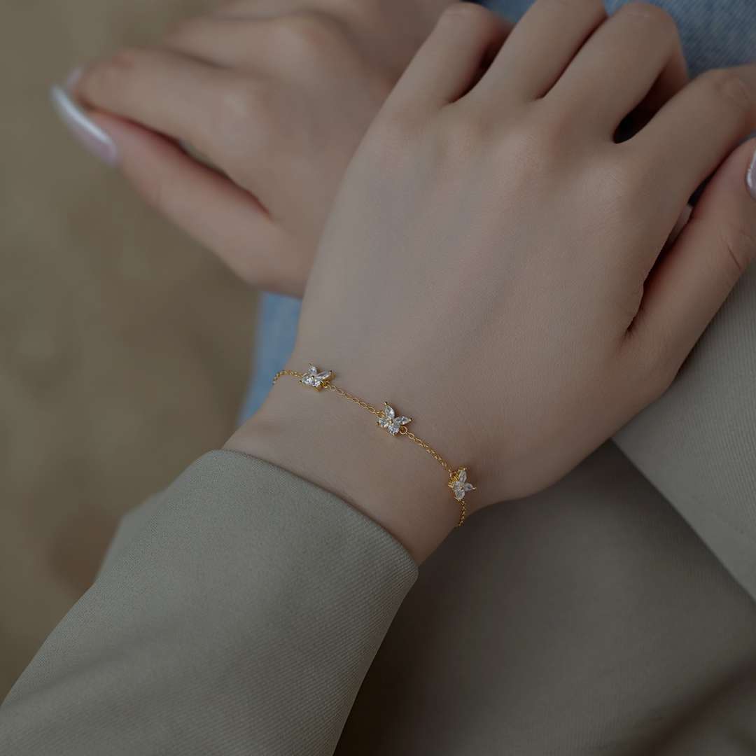 [Aurora]Radiant Butterfly Shape Necklace