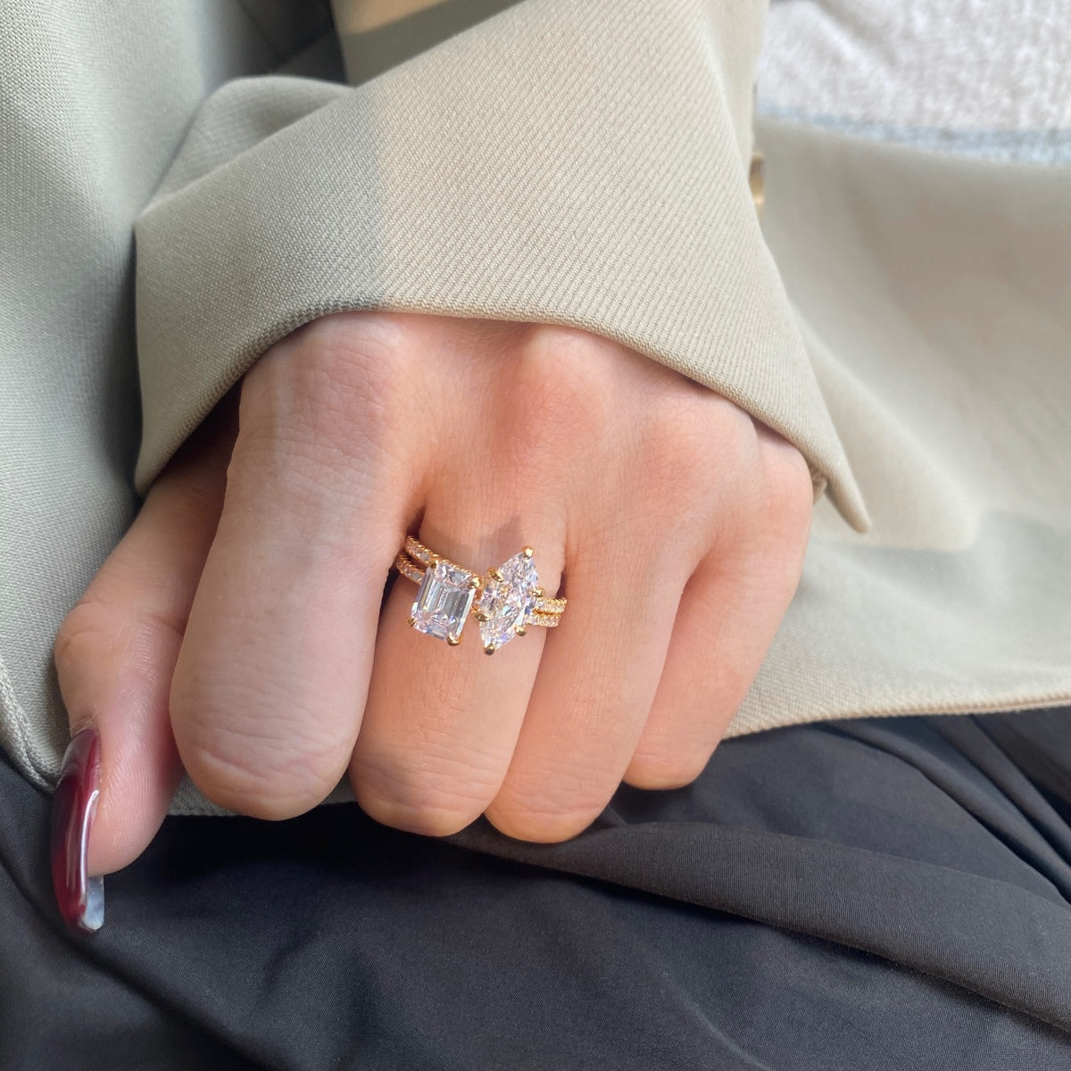 [Aurora]2.0 Carat Scintillating Ornate Radiant Cut Party Ring