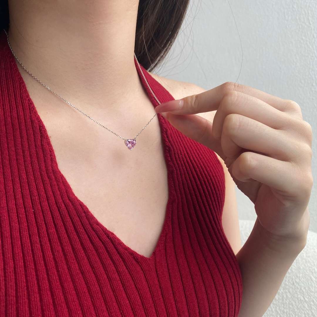 [AURORA]6.0 carat Radiant Heart Shape Necklace