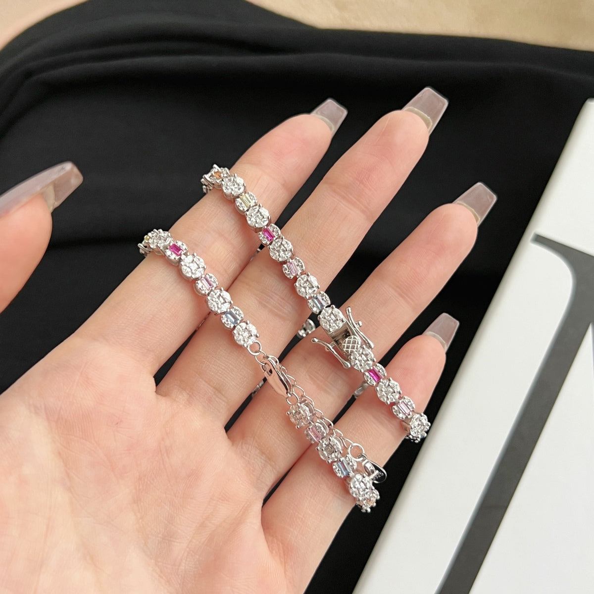 [AURORA]Schillerndes, strahlendes Multi-Cut-Tagesarmband