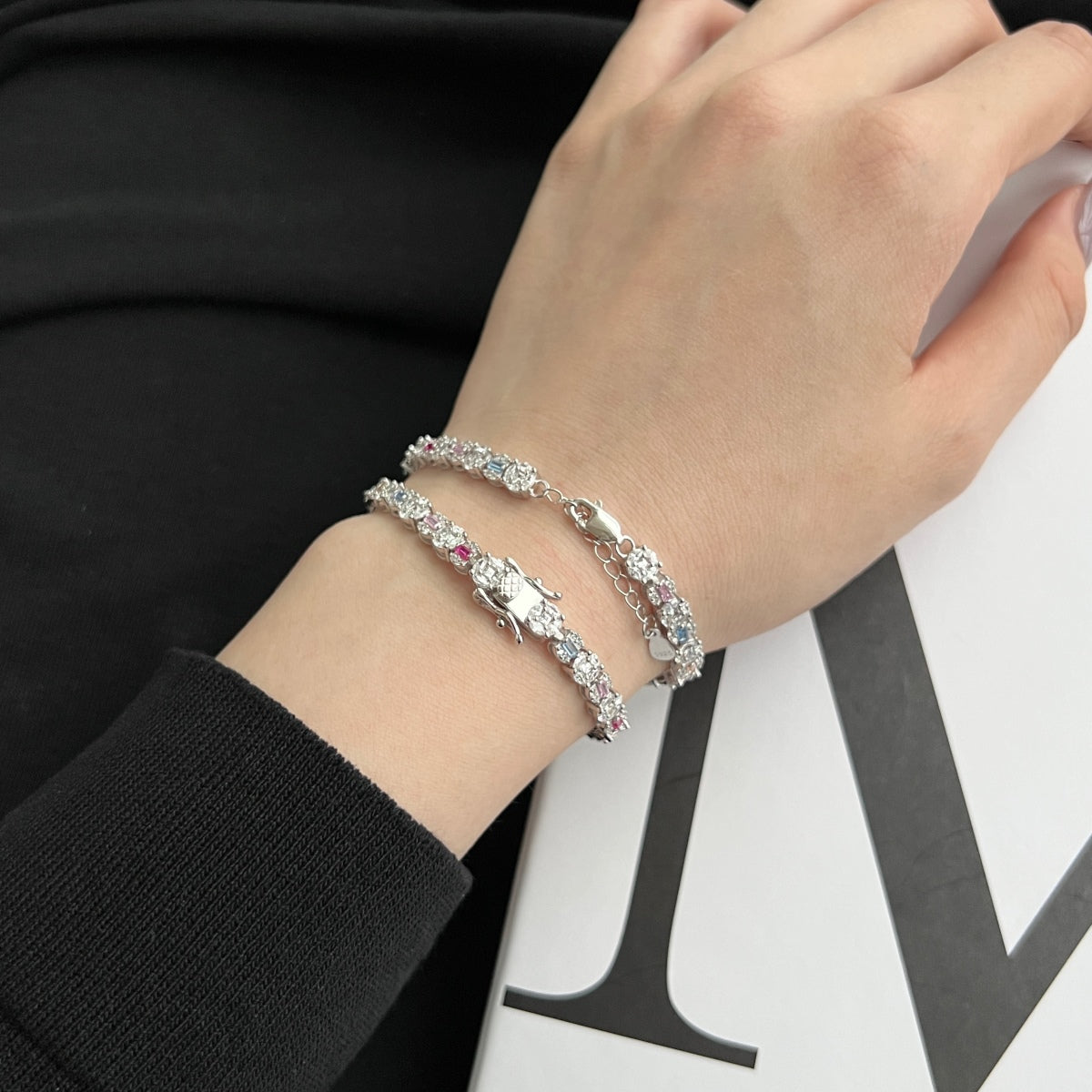 [Aurora]Dazzling Radiant Multi Cut Daily Bracelet