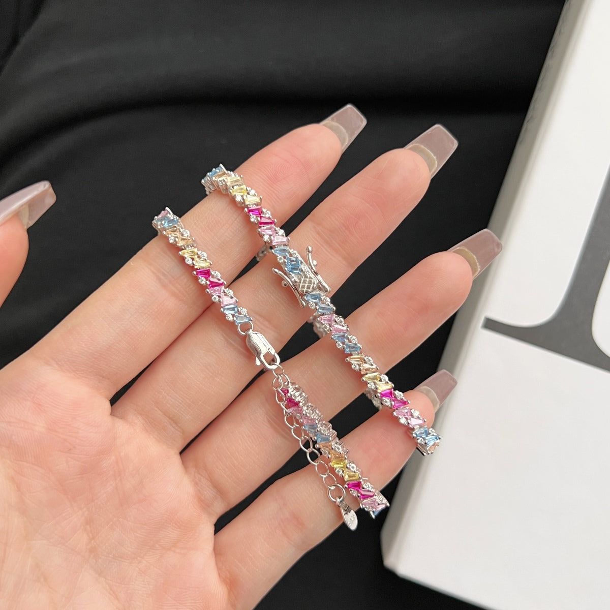 [AURORA]Ornate Sparkling Multi Cut Party Bracelet