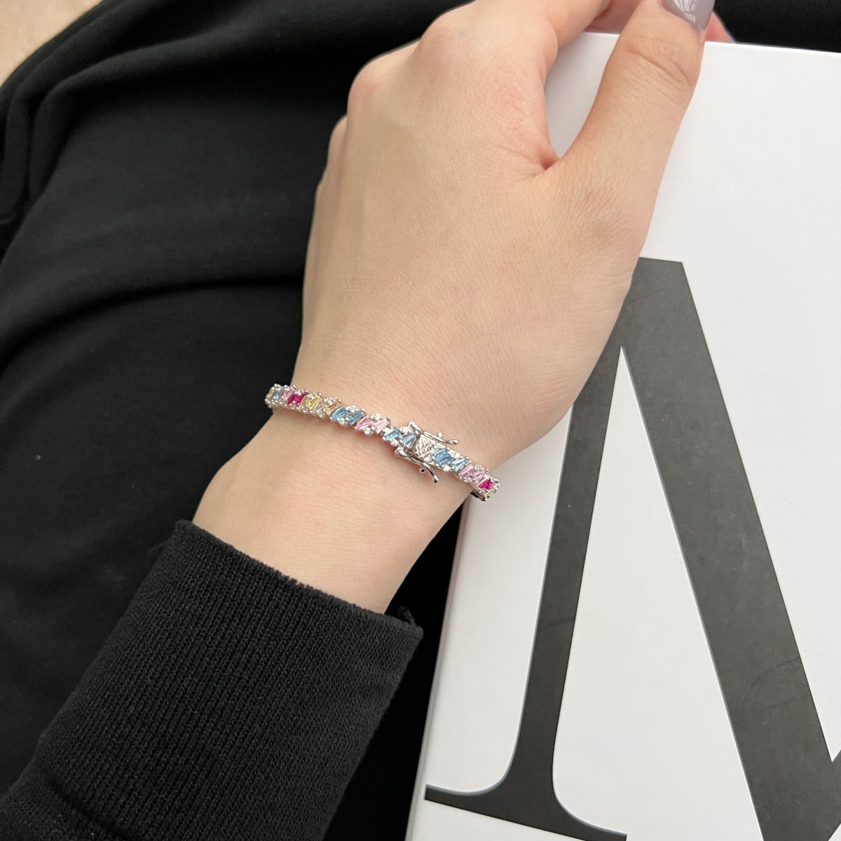 [Aurora]Ornate Sparkling Multi Cut Party Bracelet