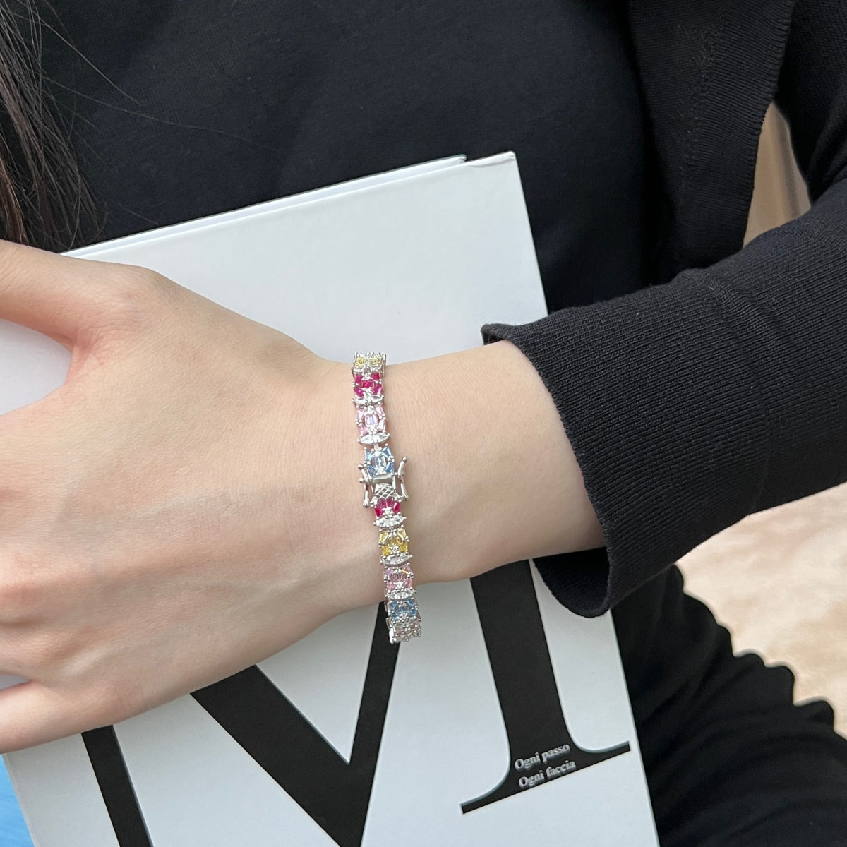 [AURORA] Zartes buntes Partyarmband mit mehreren Schnitten