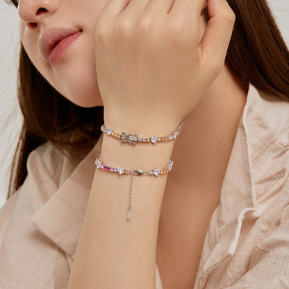 [AURORA] Romantisches Armband in Herzform mit rundem Schliff