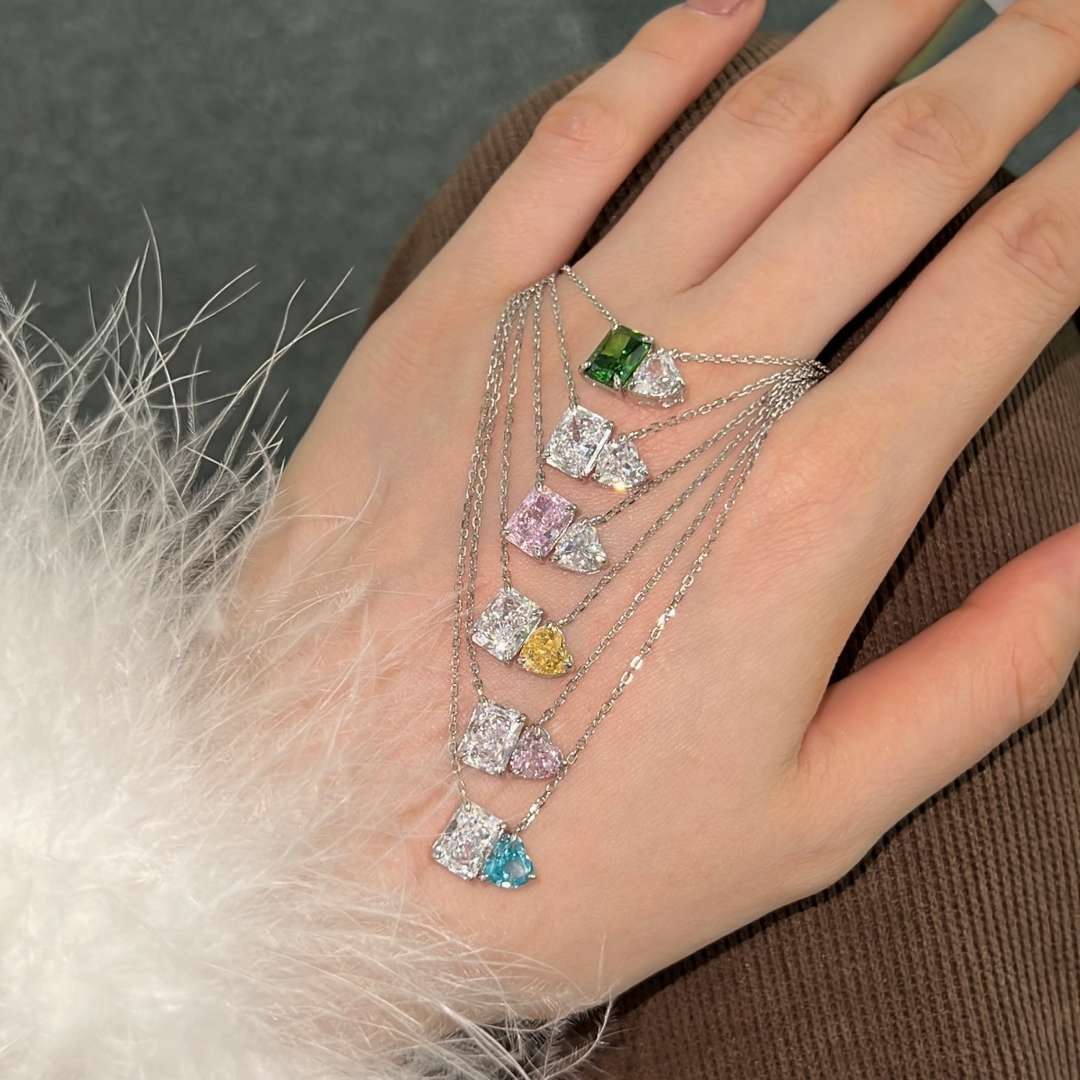 [Aurora]Dazzling Square & Heart Shape Necklace