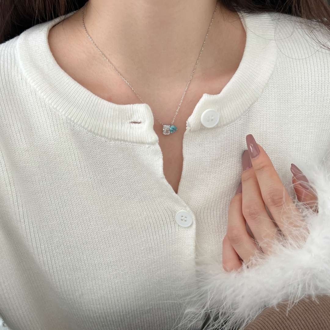 [Aurora]Dazzling Square & Heart Shape Necklace