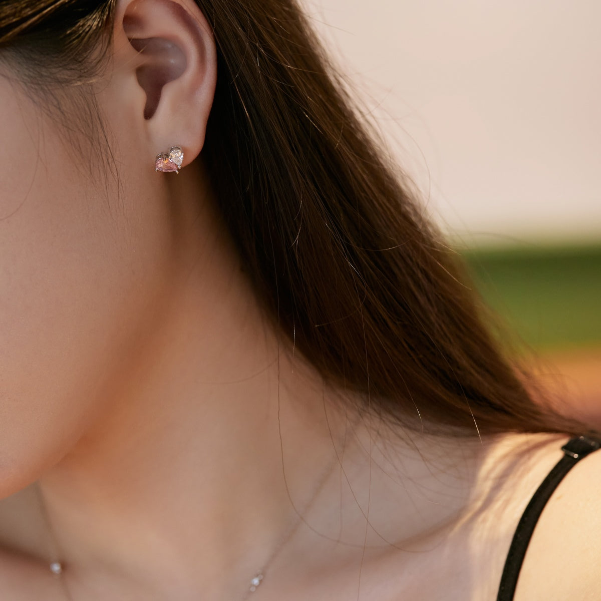 [Aurora]Dazzling Elegant Heart Cut Lover Earrings