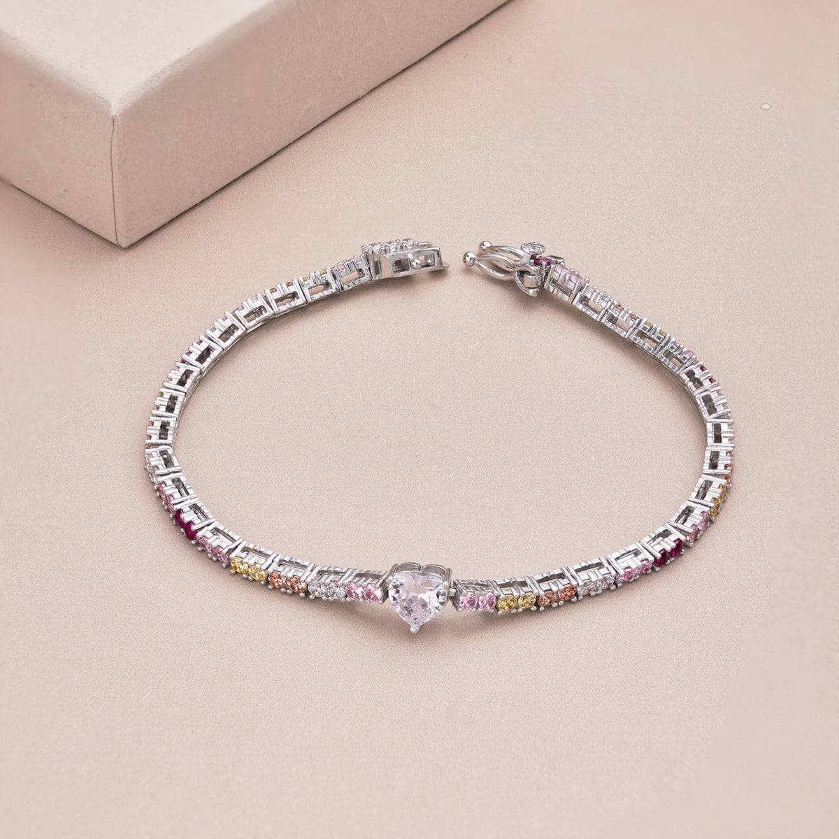 [Aurora]Delicate Romantic Heart Shape Lover Bracelet