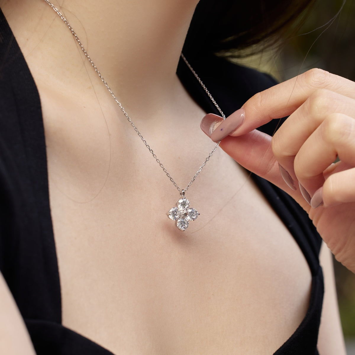 [Aurora]Four-Leaf Clover And Eight-Pointed Star Necklace