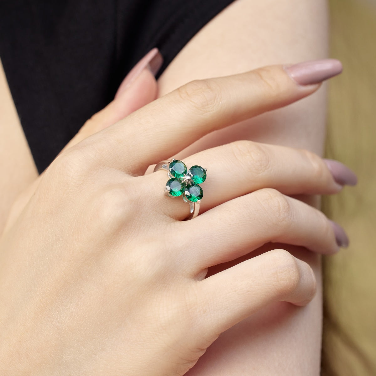 [Aurora]Four-Leaf Clover Eight-Pointed Star Ring