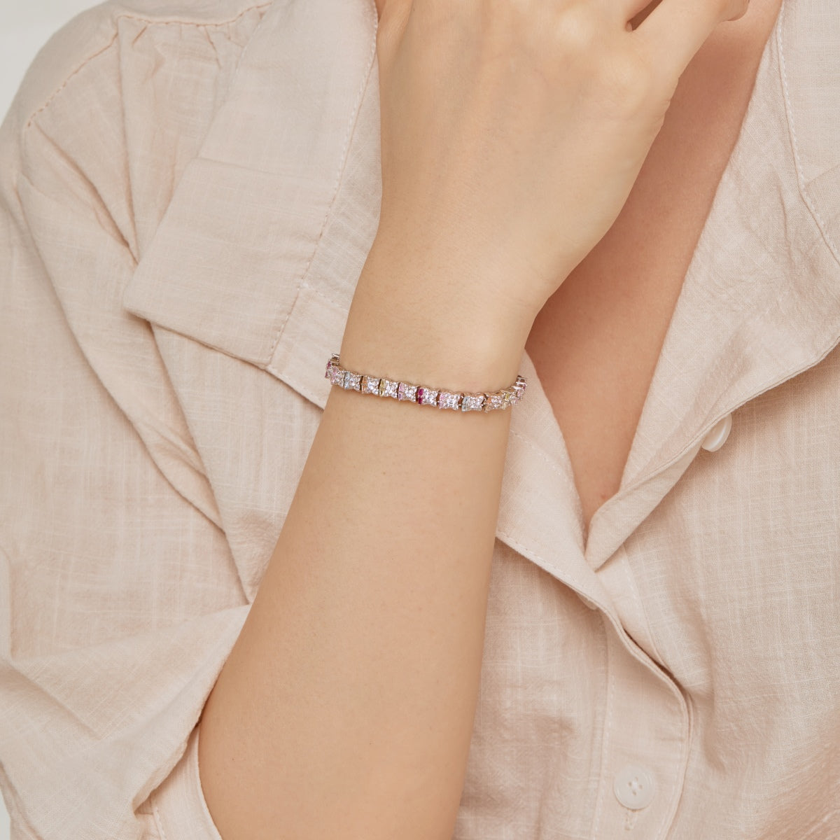 [AURORA] Einzigartiges buntes Armband in Blumenform für den Alltag
