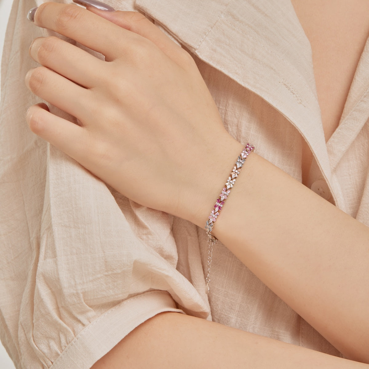 [AURORA] Einzigartiges buntes Party-Armband in Schmetterlingsform