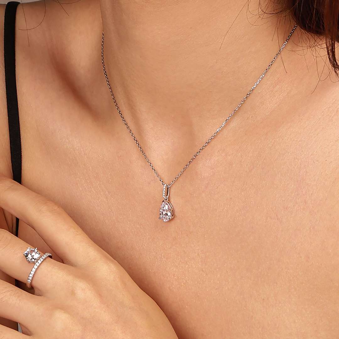 [AURORA]Delicate Water Drop Shape Fashion Necklace