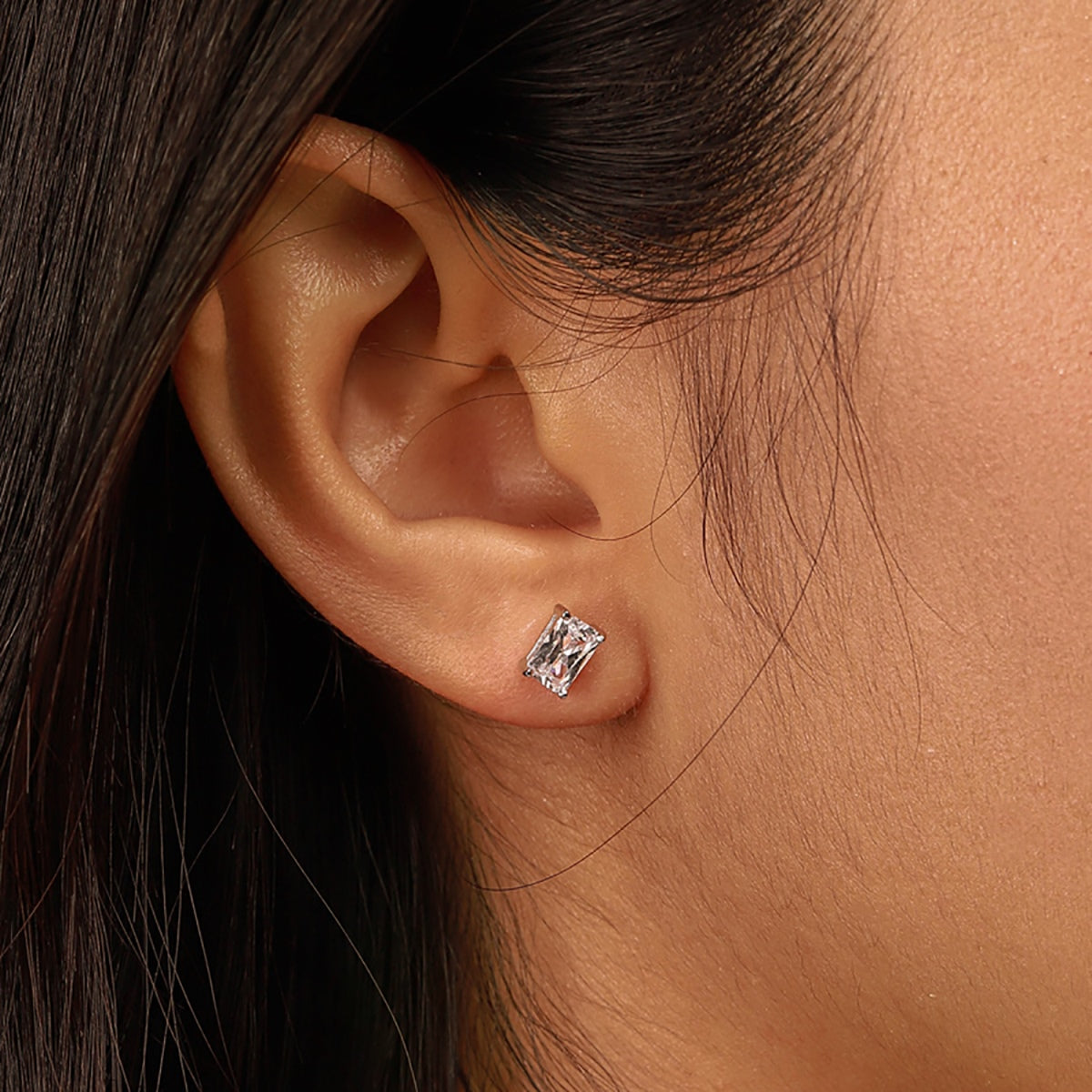 [Aurora]Stylish Shiny Rectangular Center Stone Stud Earrings