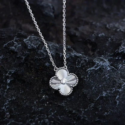 [Aurora]CLOVER  15MM DIAMOND LASER NECKLACE SILVER