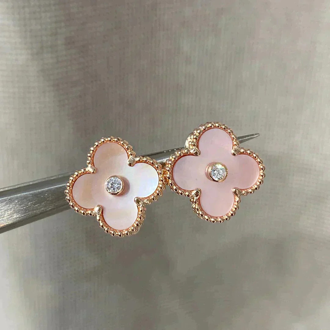[Aurora]CLOVER MEDIUM 1 MOTIFS  PINK MOP DIAMOND EARRINGS