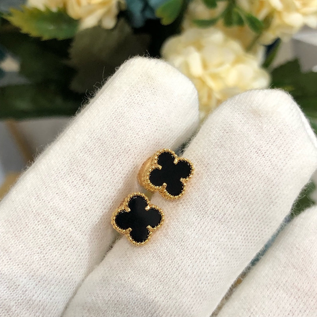 [Aurora]CLOVER MINI GOLD EARRINGS