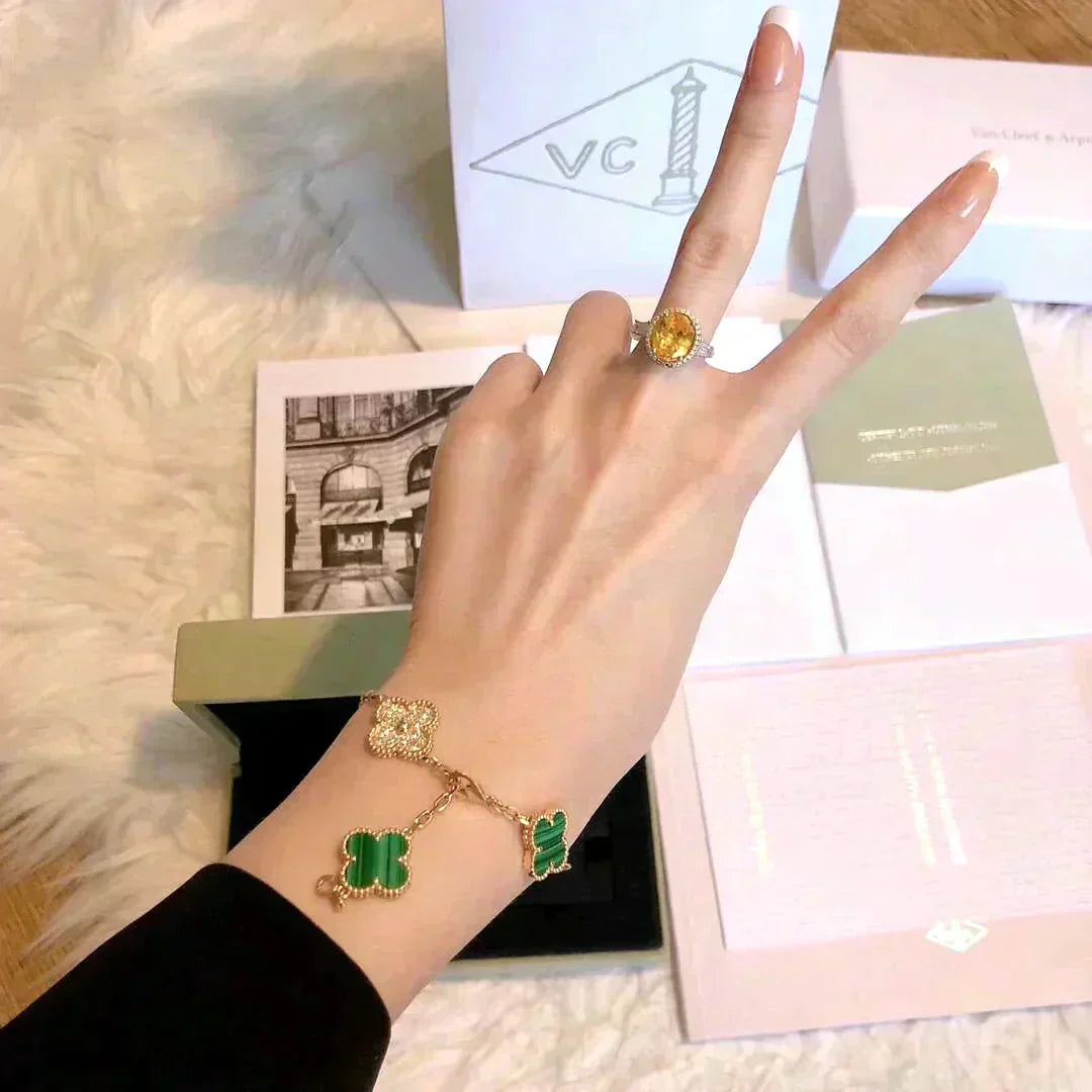 [Aurora]CLOVER  5 MOTIF MALACHITE DIAMOND BRACELET