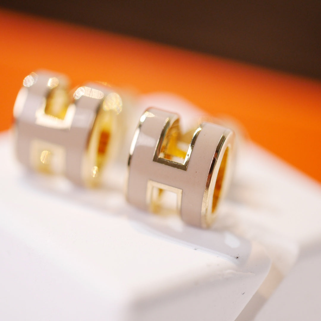 [Aurora]MINI POP H GOLD EARRINGS GREY