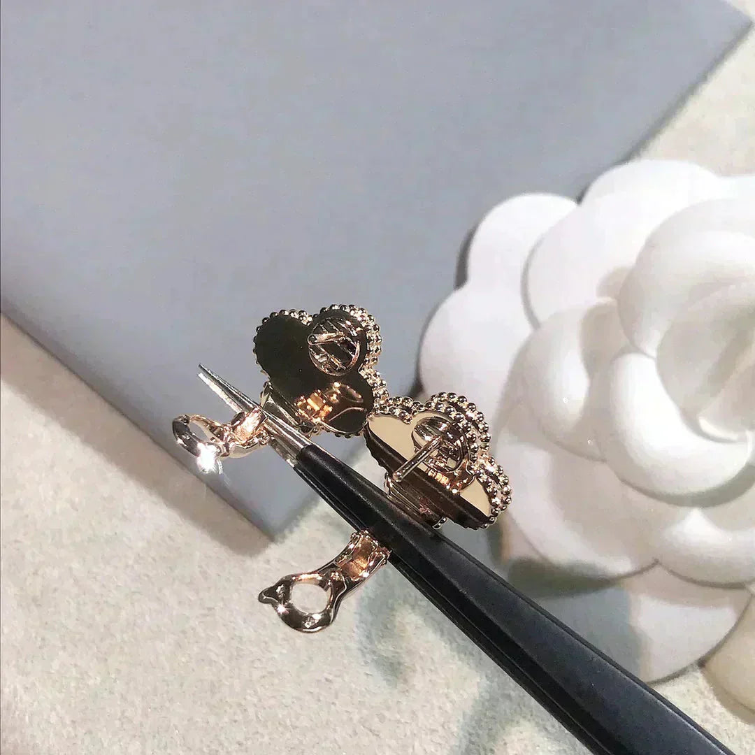 [Aurora]CLOVER MEDIUM 1 MOTIFS  PINK MOP DIAMOND EARRINGS