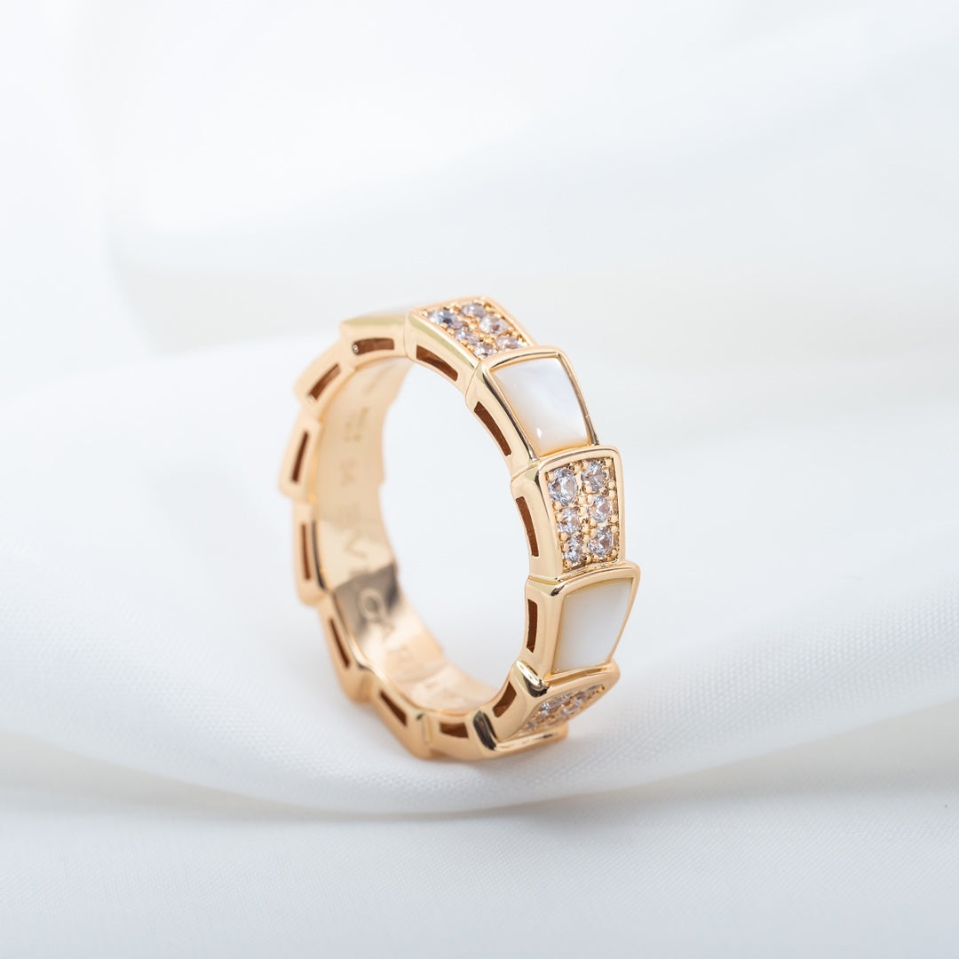 [AURORA]SERPENTI RING ROTGOLD MIT DIAMANTEN 4MM