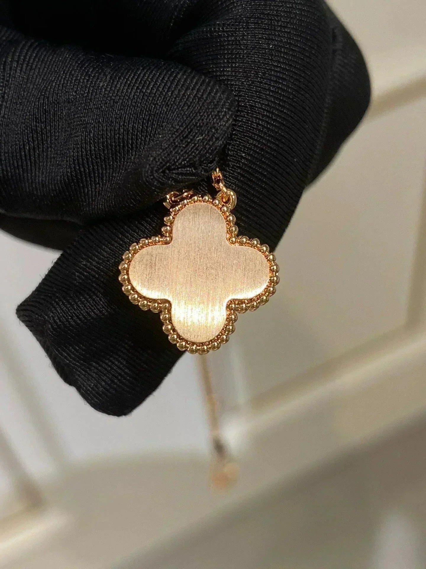 [Aurora]CLOVER 15MM DIAMOND RHODONITE NECKLACE