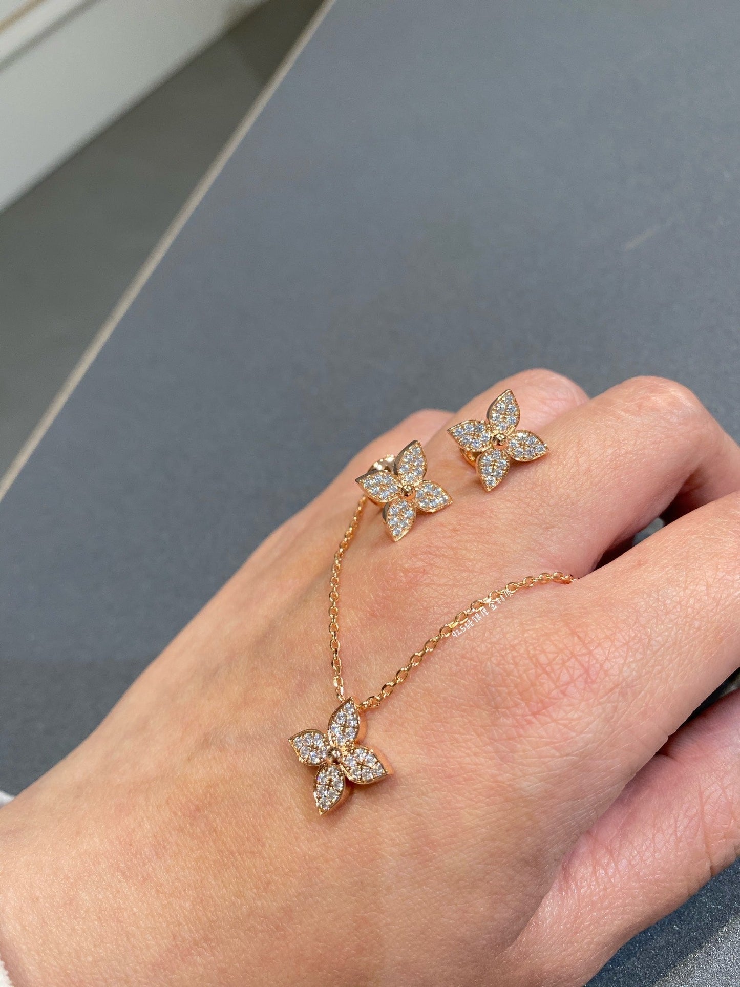 [Aurora]STAR DIAMOND NECKALCE