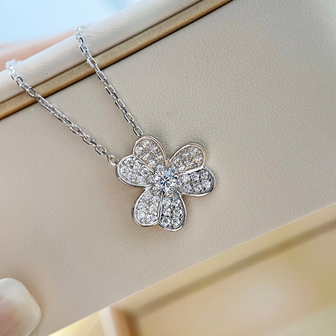 [Aurora]CLOVER DIAMOND NECKLACE SILVER