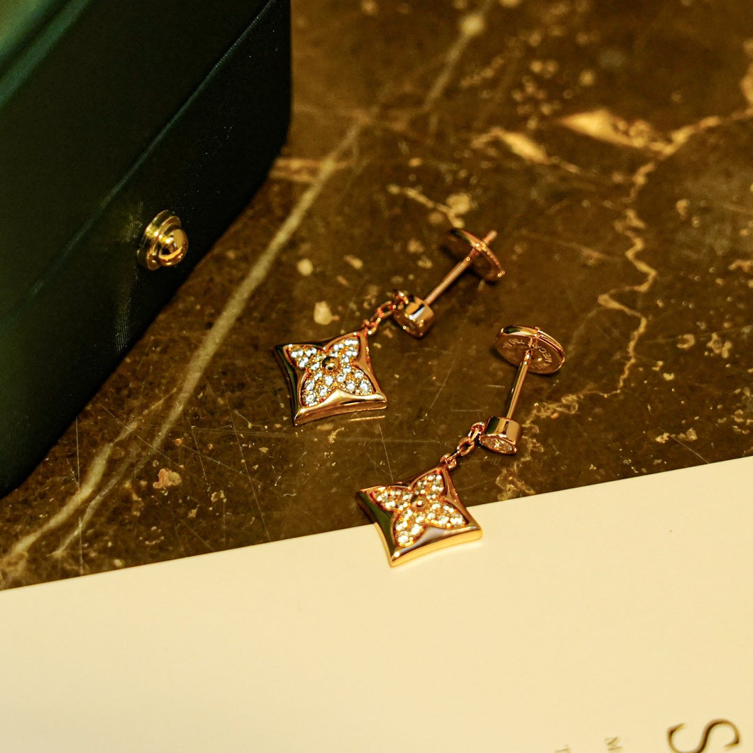 [Aurora]STAR DIAMONDS EARRINGS GOLD