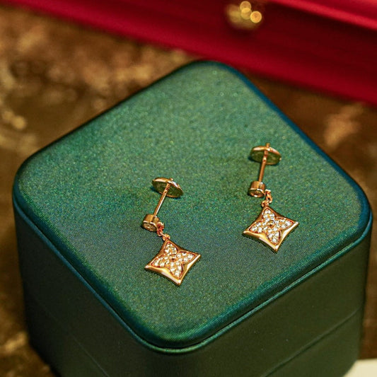 [Aurora]STAR DIAMONDS EARRINGS GOLD