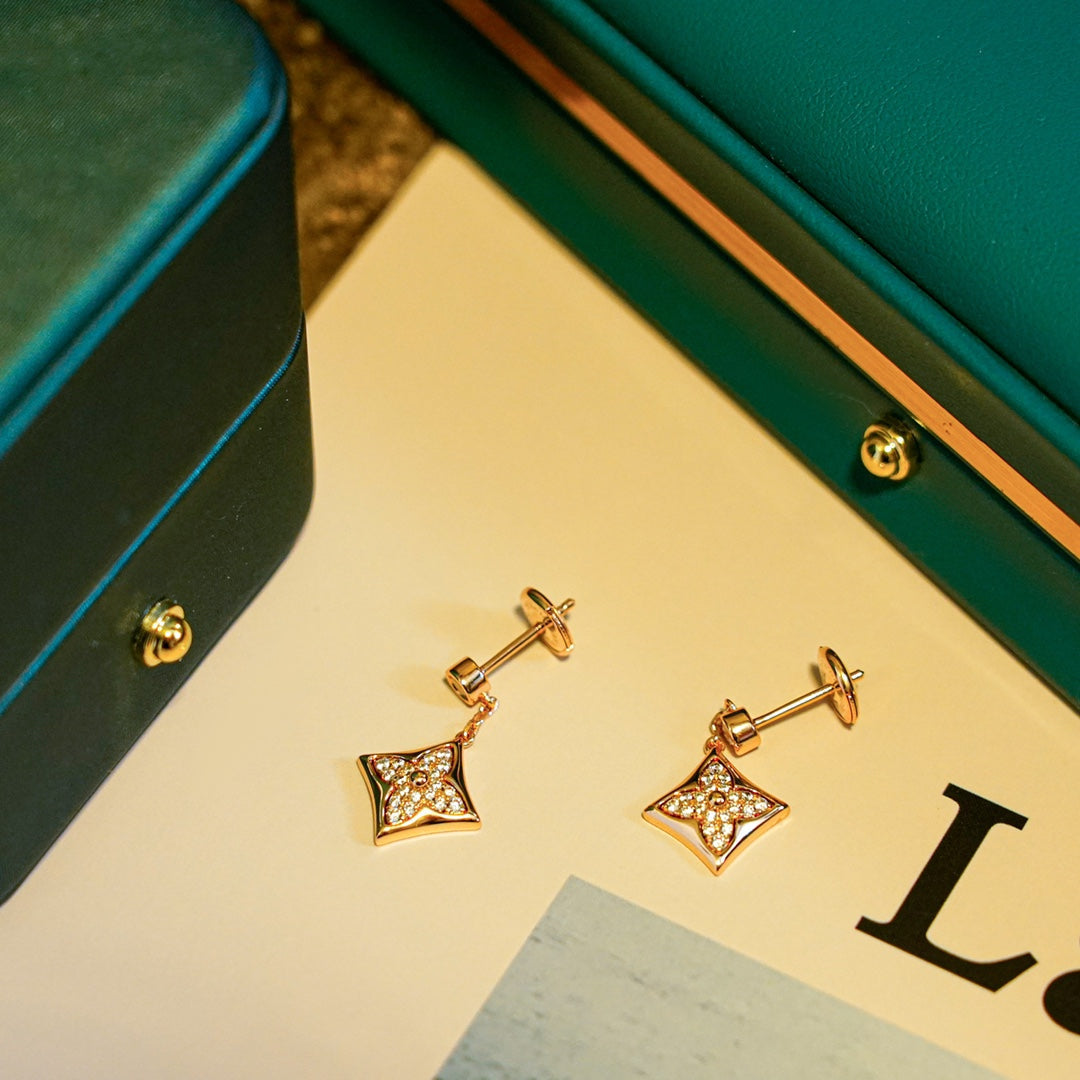 [Aurora]STAR DIAMONDS EARRINGS GOLD
