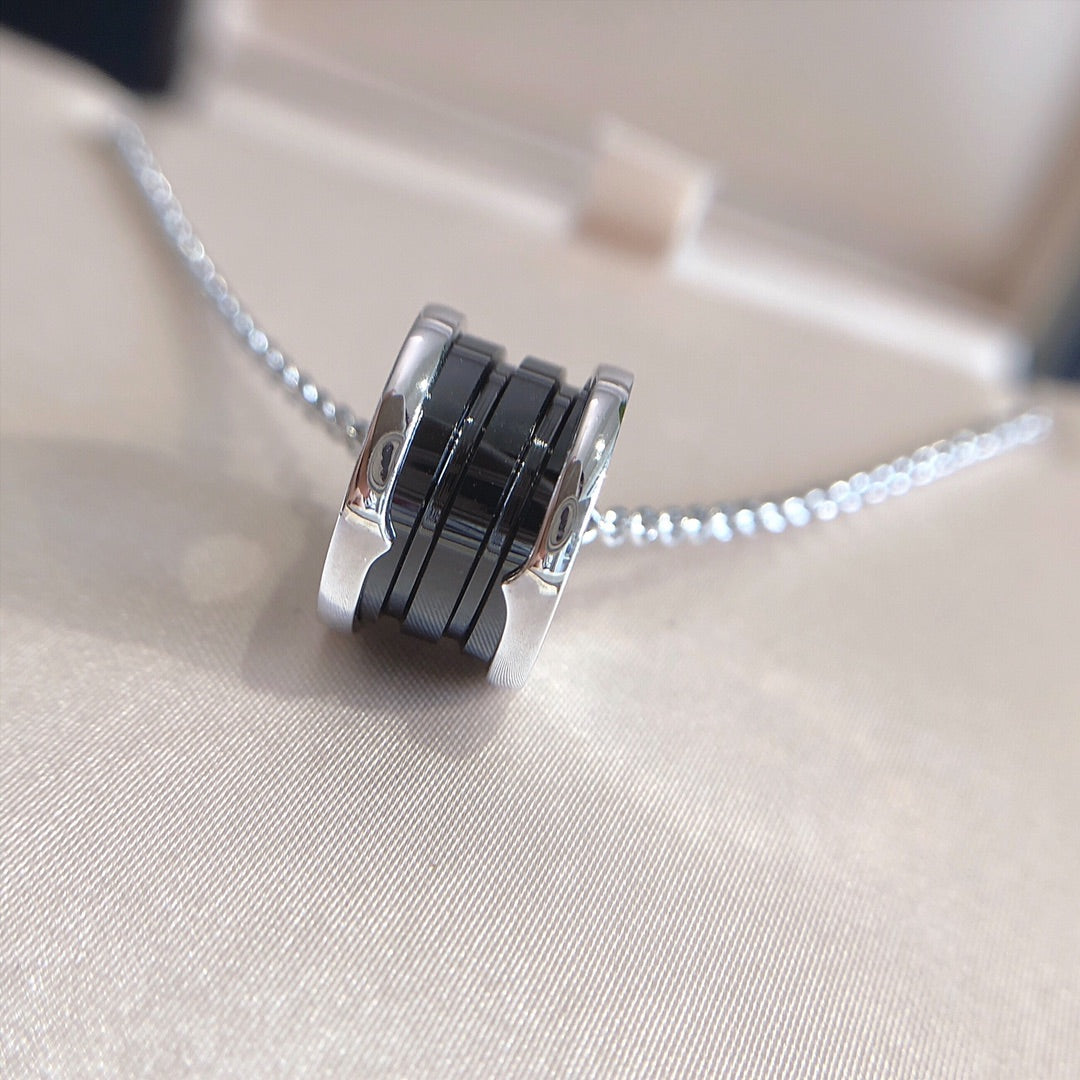 [Aurora]ZERO 1 BLACK CERAMIC SILVER NECKLACE