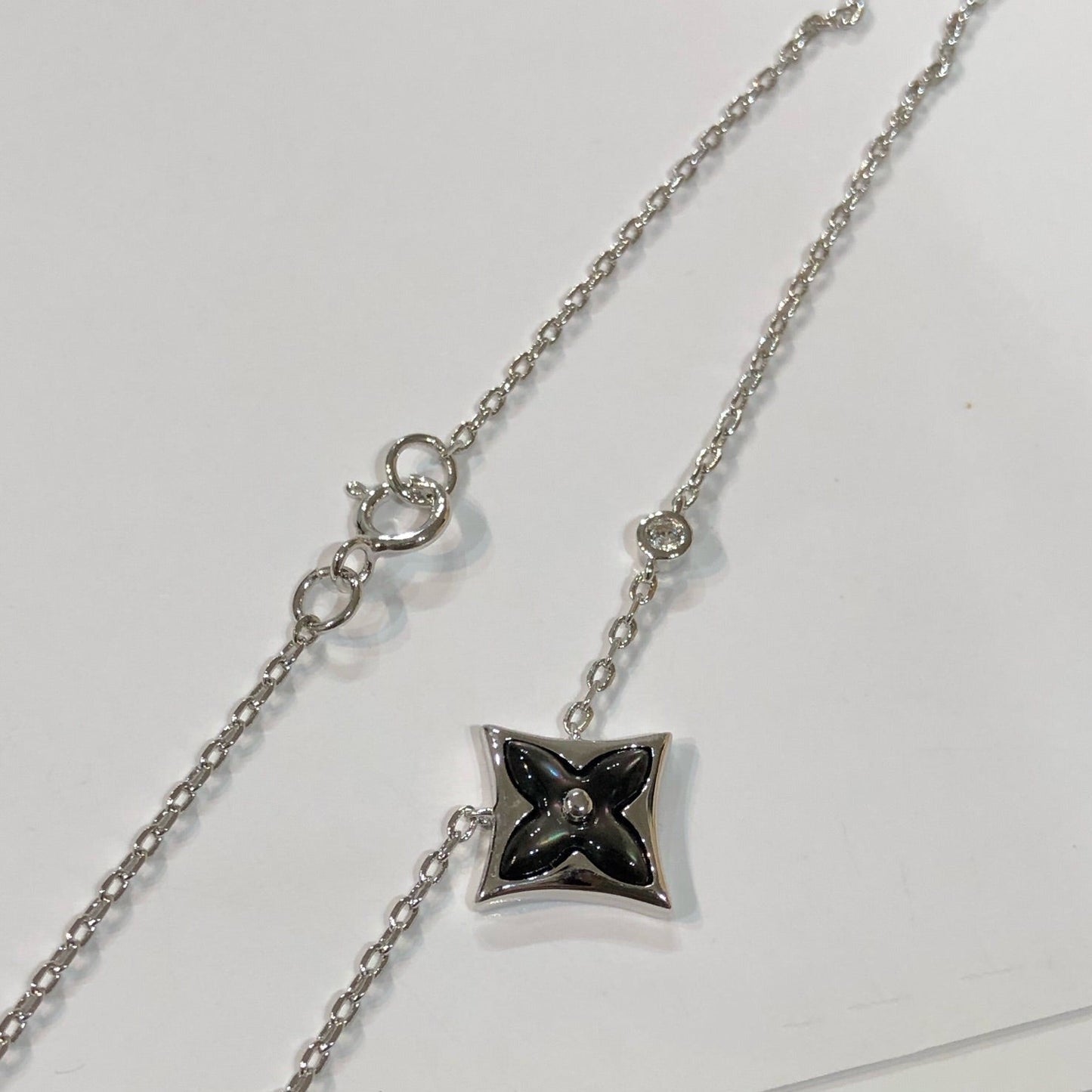 [Aurora]STAR BLACK MOP NECKLACE