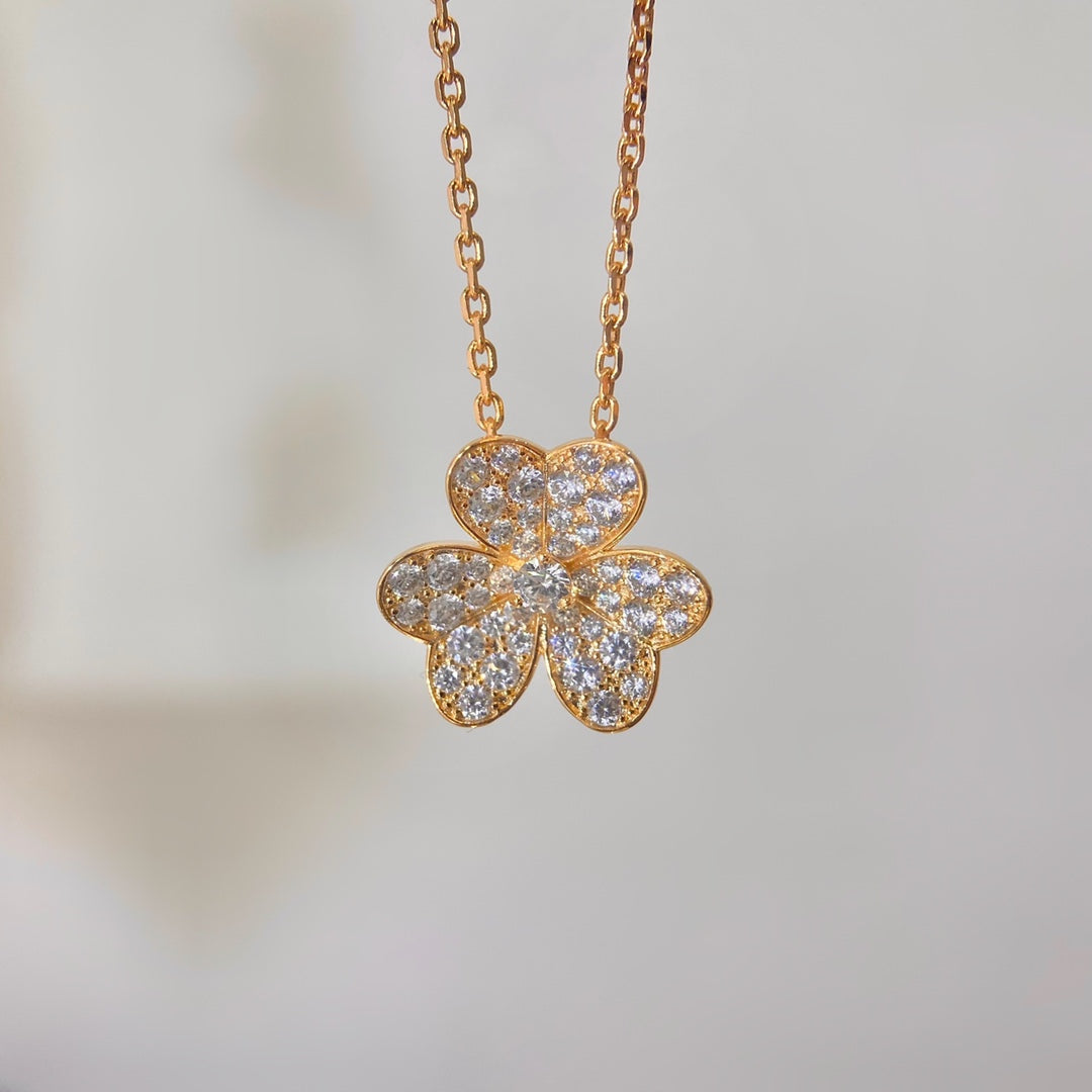 [Aurora]FLOWER DIAMOND NECKLACE